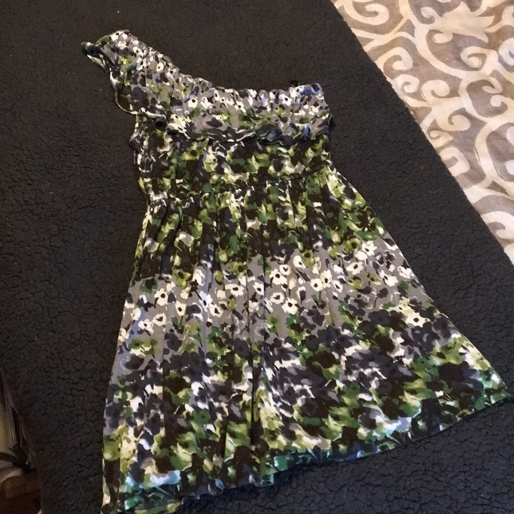 Forever 21 one shoulder floral dress ♥️